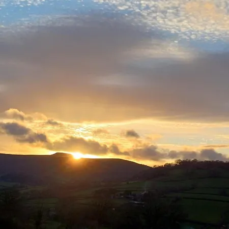 Black Mountains Barn Abergavenny Exterior photo